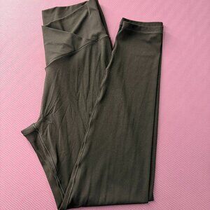 EUC - Aerie Offline Real Me Legging Cross over 7/8  - Size L